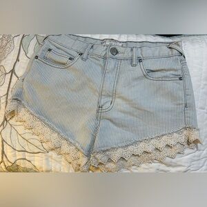FREE PEOPLE Lightwash Striped Jean Shorts with Lace Trim 25